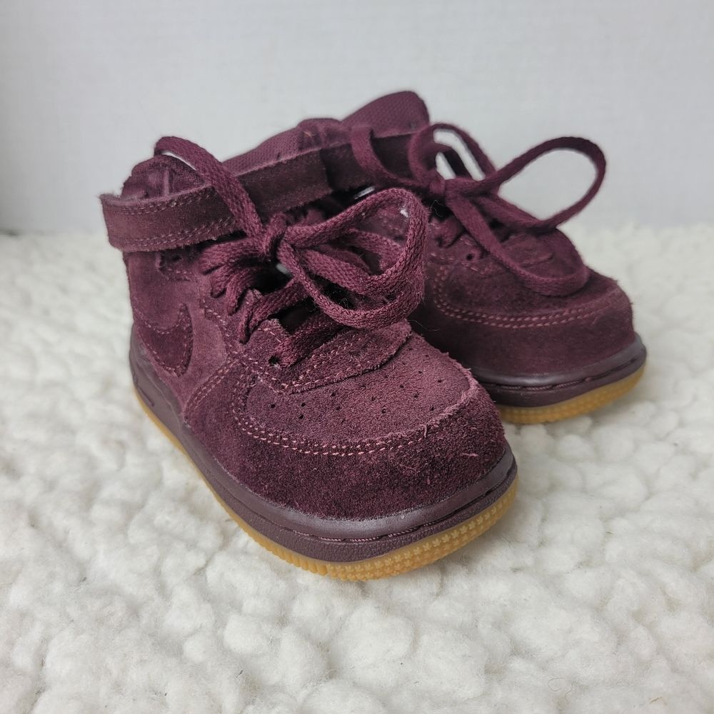 Nike Air Force 1 Mid LV8 Boys Size7C Burgundy Suede Athletic Shoe Sneakers